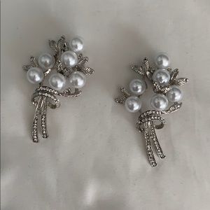Set of Brooches